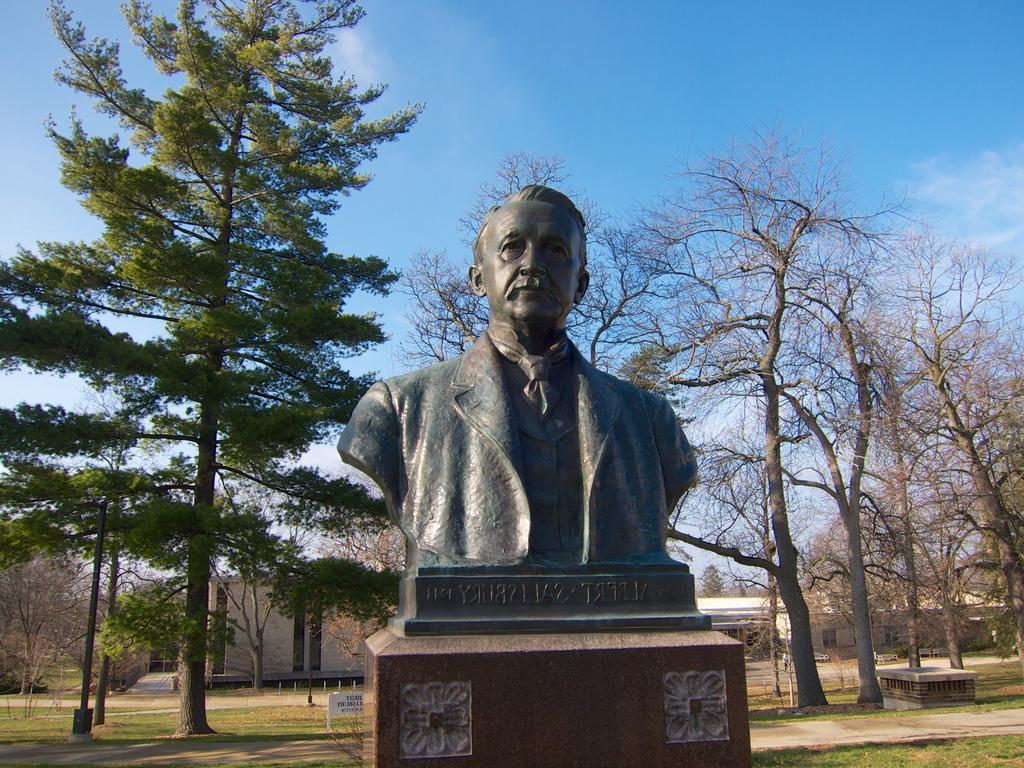 Albert Salisbury statue